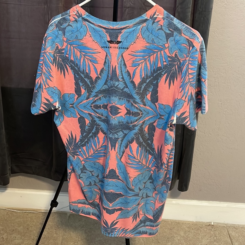 V NECK - Picture 3 of 4